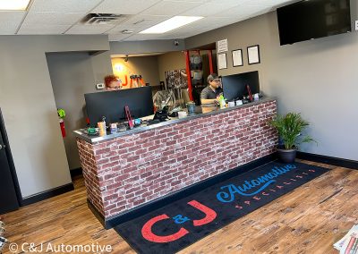 Upper Chi auto repair shop