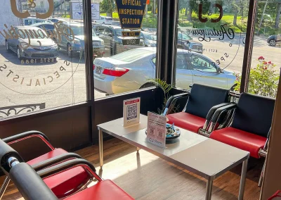 View of the customer waiting area for C&J Automotive of Berwyn.